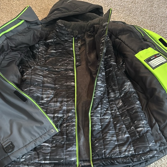 ZeroXposure Medium size 10/12 coat - Picture 4 of 10